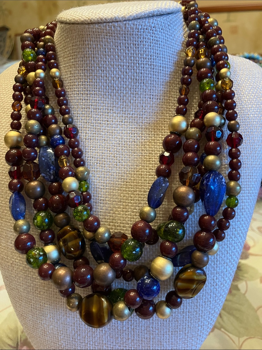 LIZ CLAIBORNE NECKLACE FIVE STRANDS OF BEAUTIFUL BEADS